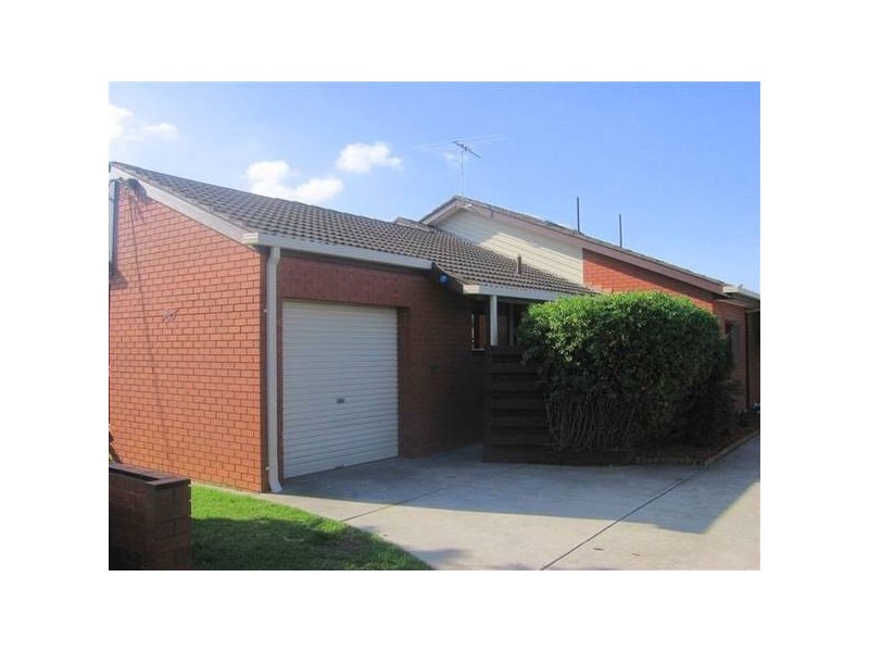 1/60 Grieve Parade, Altona VIC 3018