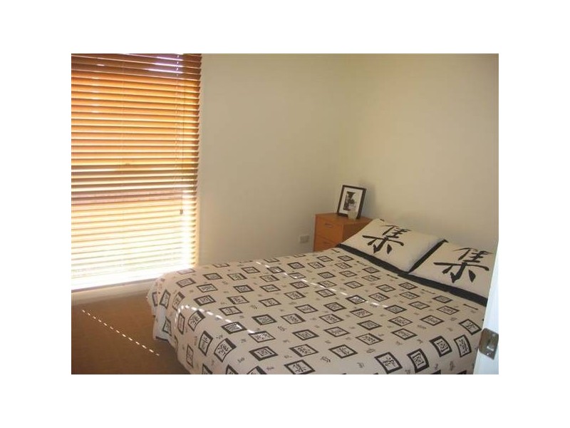 1/60 Grieve Parade, Altona VIC 3018