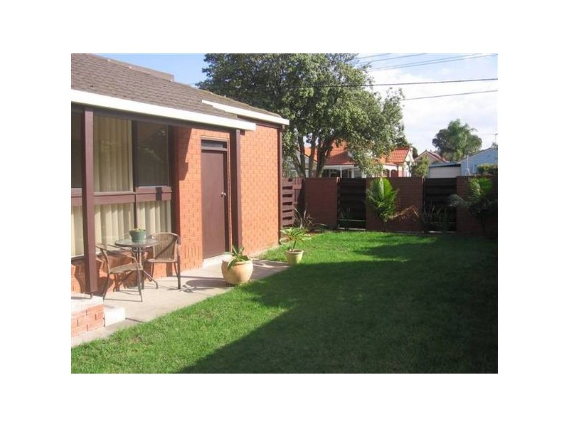 1/60 Grieve Parade, Altona VIC 3018