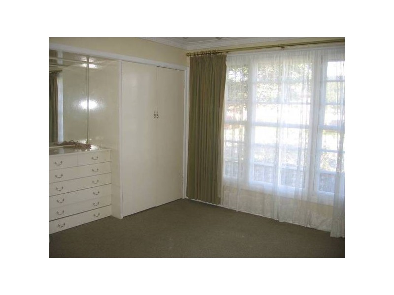 27 Fitzpatrick Drive, Altona Meadows VIC 3028