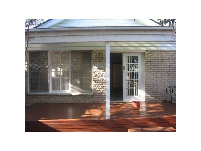 27 Fitzpatrick Drive, Altona Meadows VIC 3028