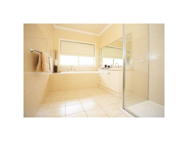 22 Howard Street, Altona Meadows VIC 3028