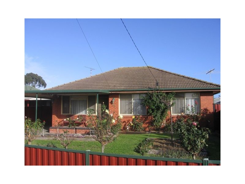 33 Chirnside Crescent, Laverton VIC 3028