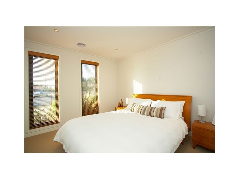 15 Rush Court, Altona VIC 3018