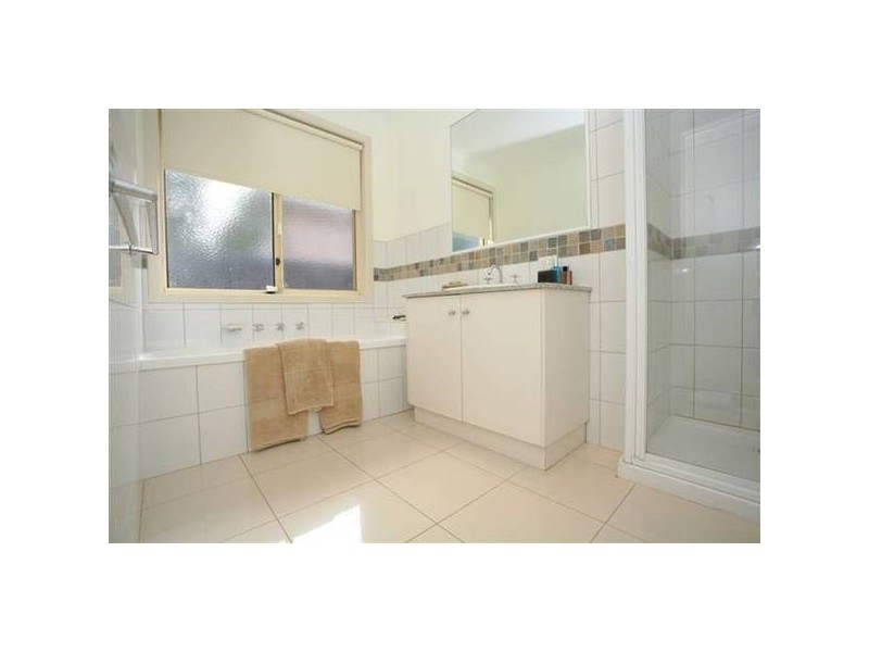 17 Waratah Street, Altona VIC 3018