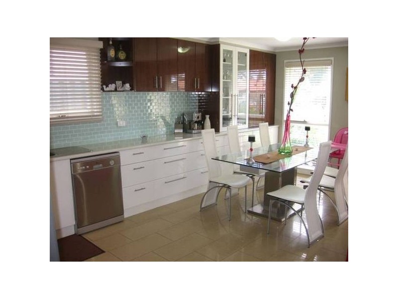 60 Roseberry Street, Altona Meadows VIC 3028