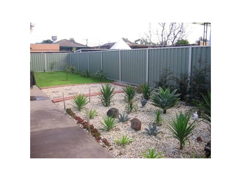 60 Roseberry Street, Altona Meadows VIC 3028