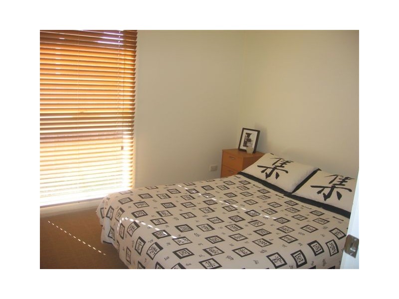 1/60 Grieve Parade, Altona VIC 3018