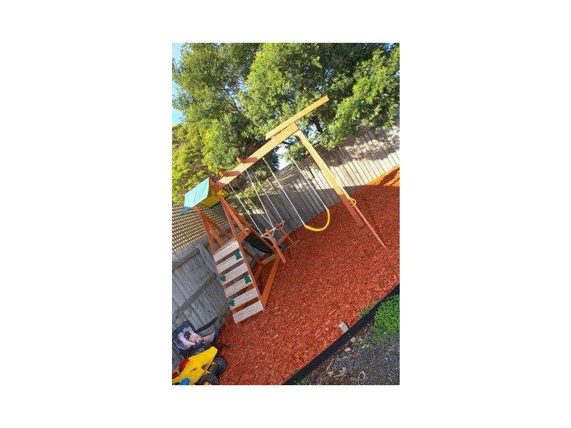 13 Weaver Court, Altona Meadows VIC 3028