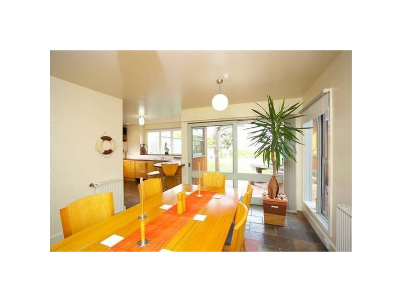 44 Queen Street, Altona VIC 3018