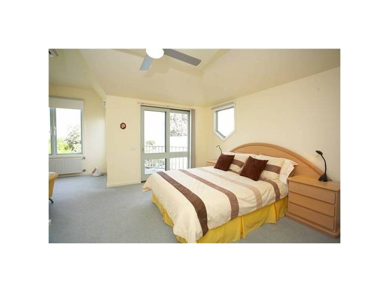 44 Queen Street, Altona VIC 3018