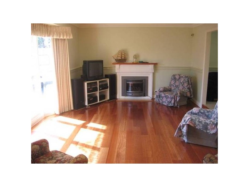 12 Weeroona Terrace, Altona Meadows VIC 3028