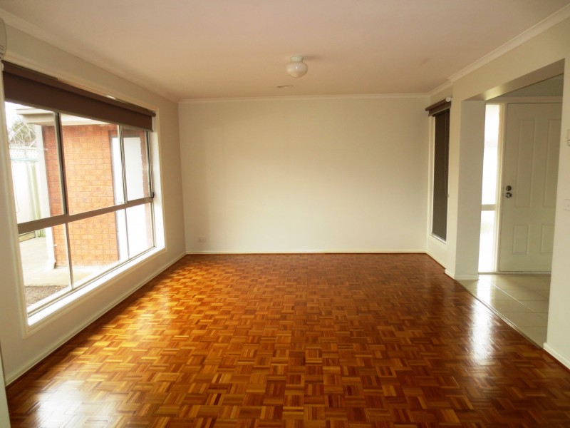 2/249 Victoria Street, Altona Meadows VIC 3028