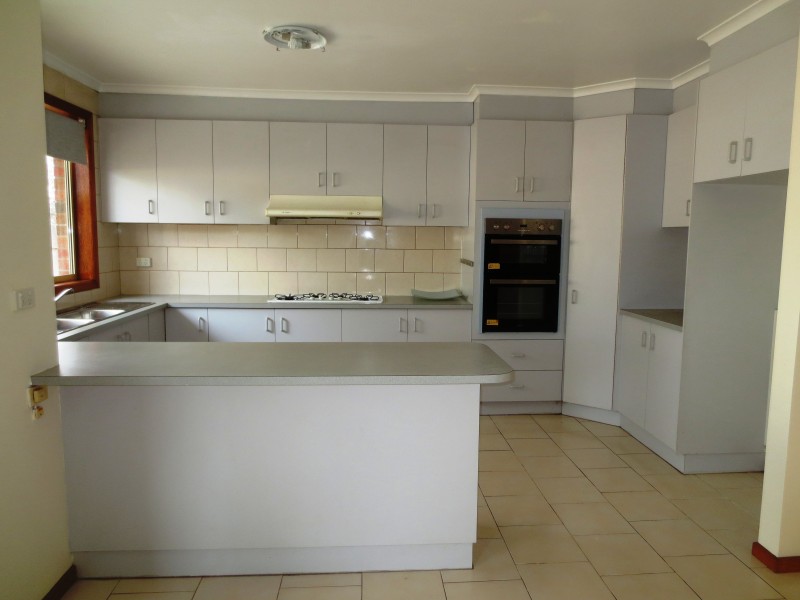 3/11 Cambridge Street, Altona VIC 3018