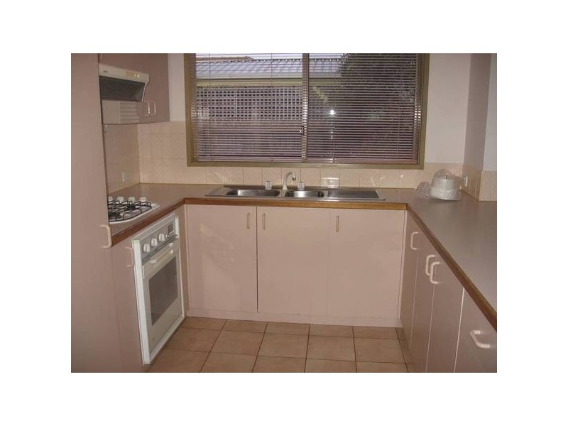 16 Valente Street, Altona Meadows VIC 3028