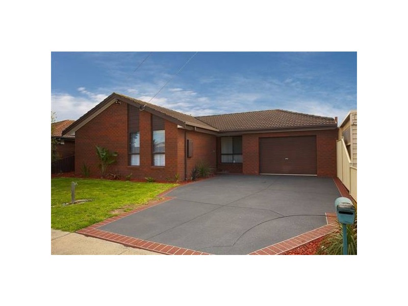 27 Featherby Way, Altona Meadows VIC 3028