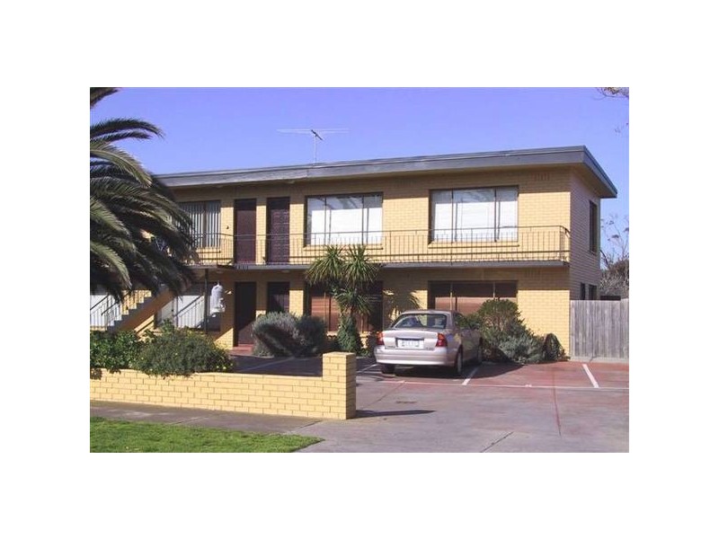3/70 Queen Street, Altona VIC 3018