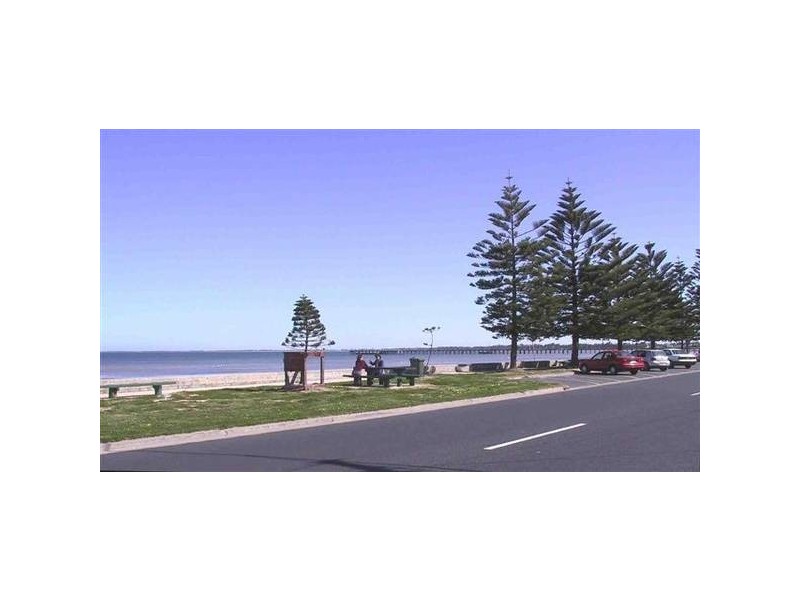 3/70 Queen Street, Altona VIC 3018