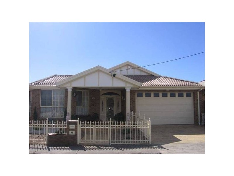 6 May Avenue, Altona Meadows VIC 3028