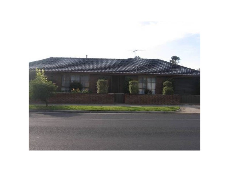 A/18 Millers Road, Altona VIC 3018