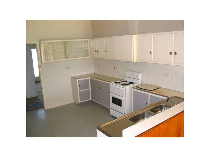 33 Beach Street, Altona VIC 3018