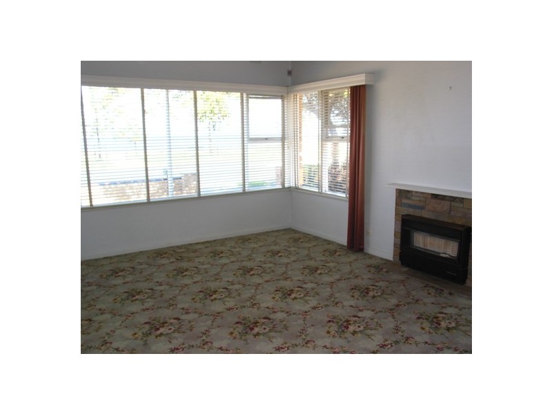 33 Beach Street, Altona VIC 3018