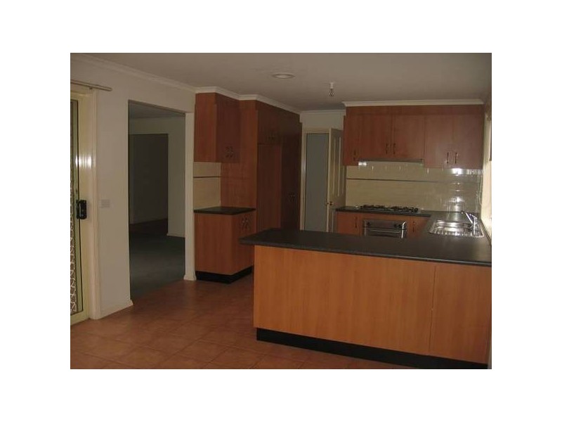 2/92 Seabrook Blvd, Seabrook VIC 3028