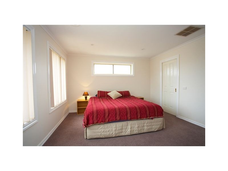 2 Jesse Court, Altona Meadows VIC 3028