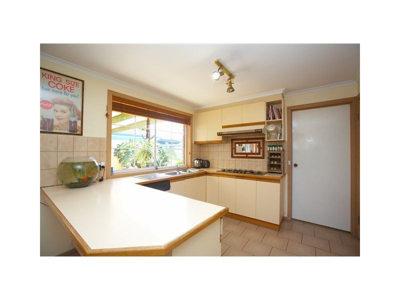 6 Leake Court, Altona Meadows VIC 3028