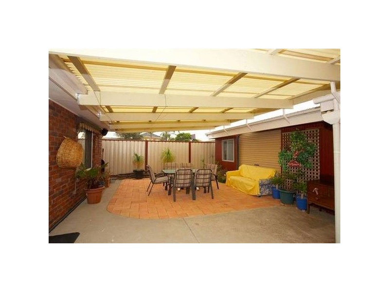 50 Sommers Drive, Altona Meadows VIC 3028