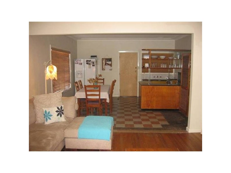 52 Eames Avenue, Brooklyn VIC 3012