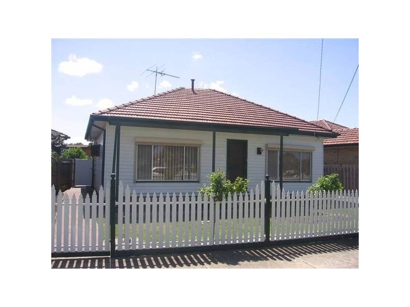 16 The Circle, Altona North VIC 3025