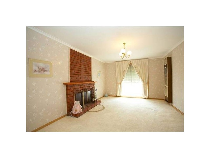 4 Hoddle Way, Altona Meadows VIC 3028