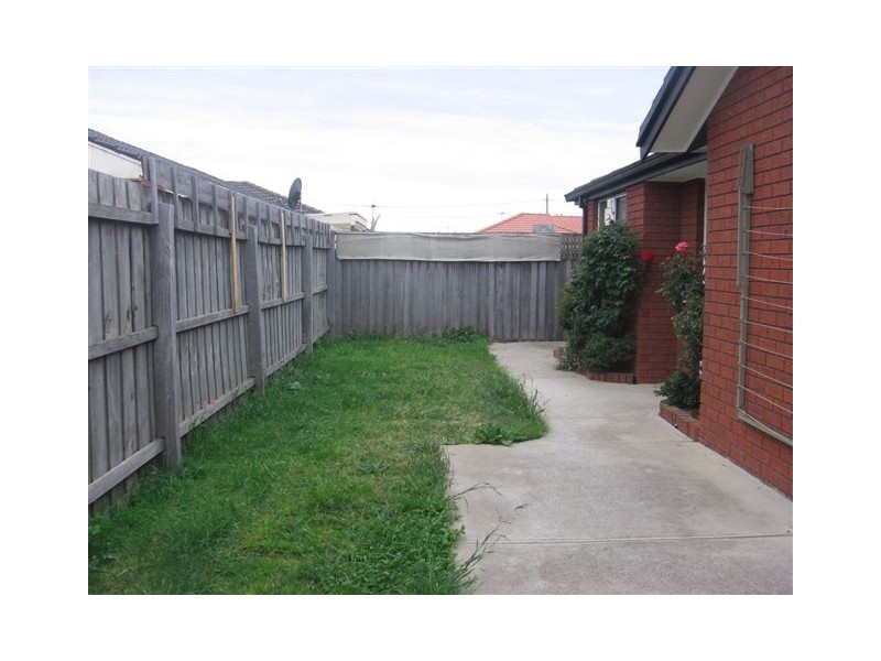 B/71 South Avenue, Altona Meadows VIC 3028