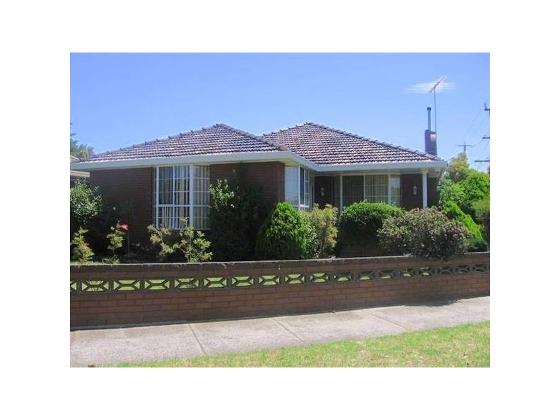 23 Dove Avenue, Altona VIC 3018