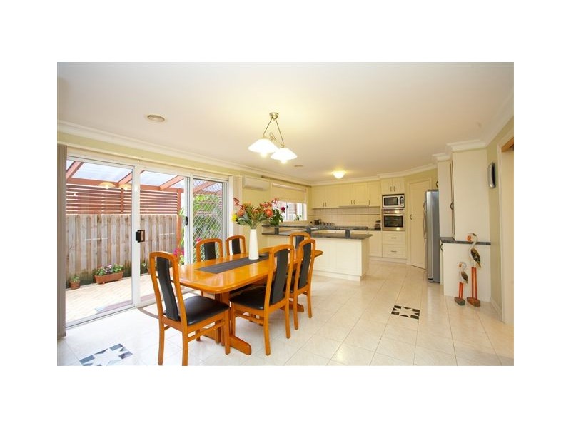 14 Walshe Court, Altona Meadows VIC 3028