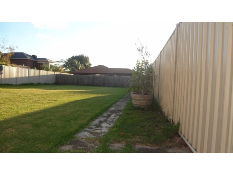 23 Bayview Street, Altona VIC 3018