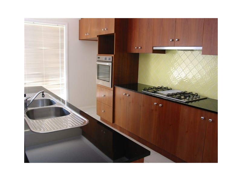 1/16 Hancock Street, Altona VIC 3018