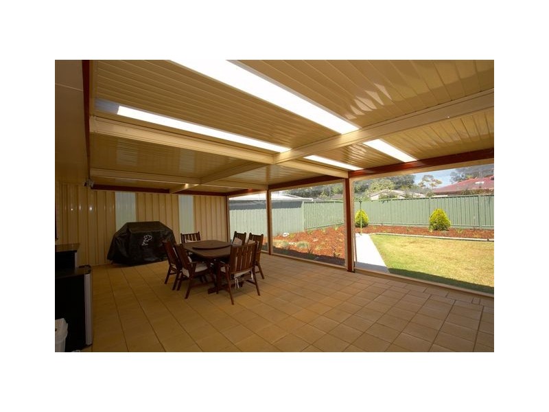 13 Hammond Street, Altona VIC 3018