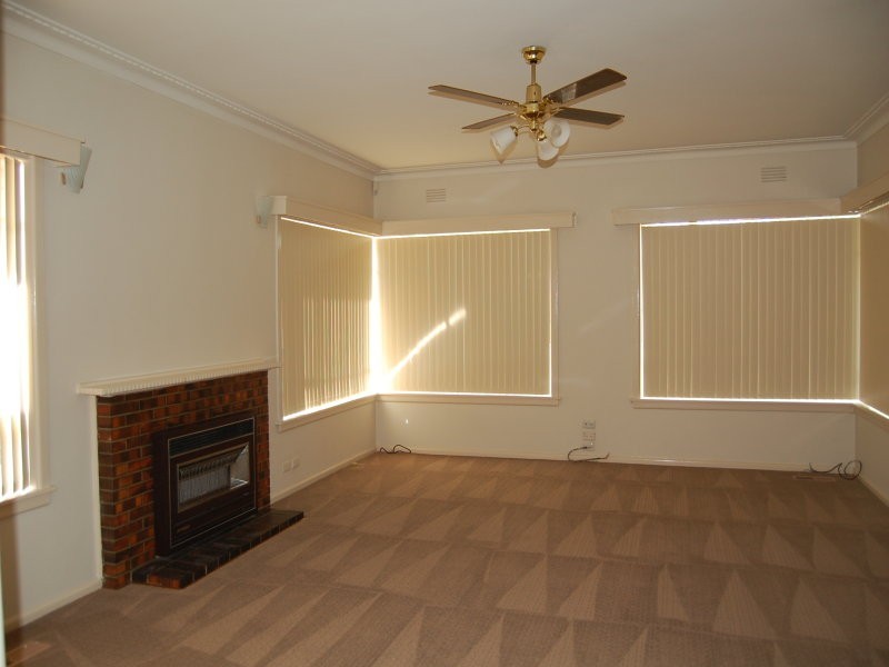 43 Seagull Avenue, Altona VIC 3018