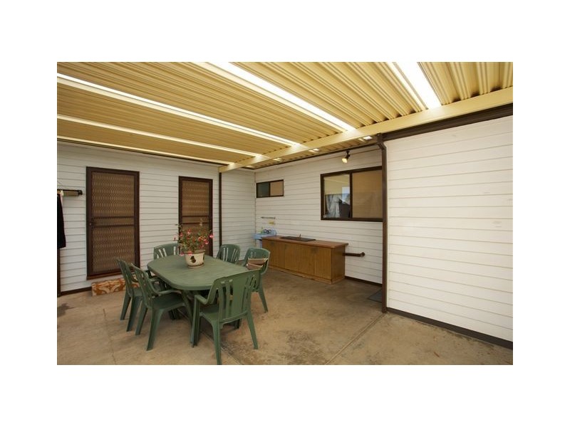 50 Angus Avenue, Altona North VIC 3025