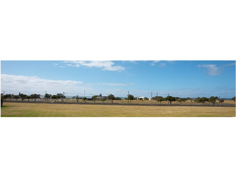 8 Sussex Street, Altona VIC 3018