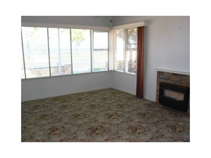 33 Beach Street, Altona VIC 3018