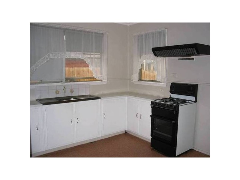 28 Cropley Crescent, Laverton VIC 3028