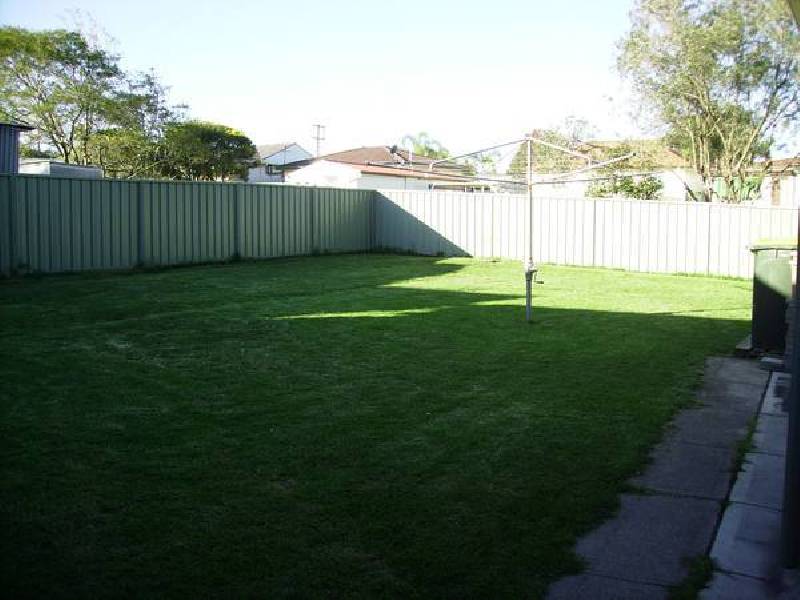 12 Plane Street, Gateshead NSW 2290