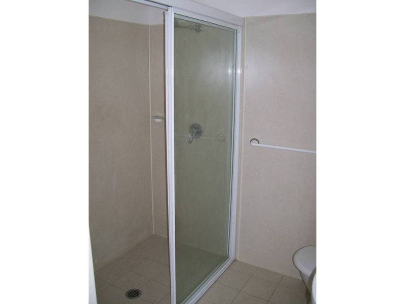 21 Gordon St, Eleebana NSW 2282