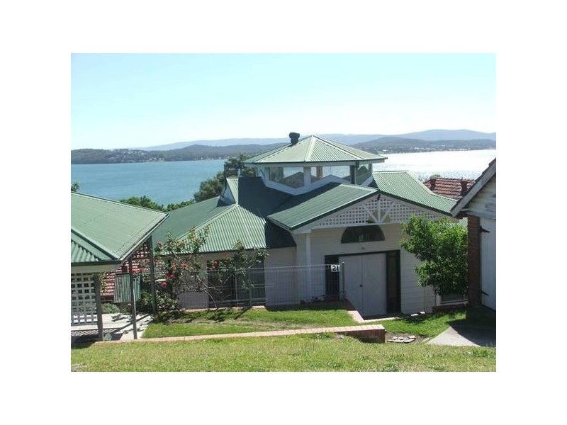 21 Beryl Street, Warners Bay NSW 2282