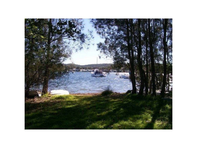 18 Overhill Road, Rathmines NSW 2283