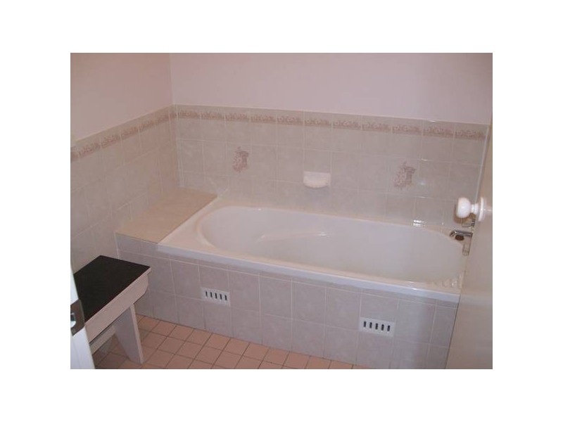 Warners Bay NSW 2282