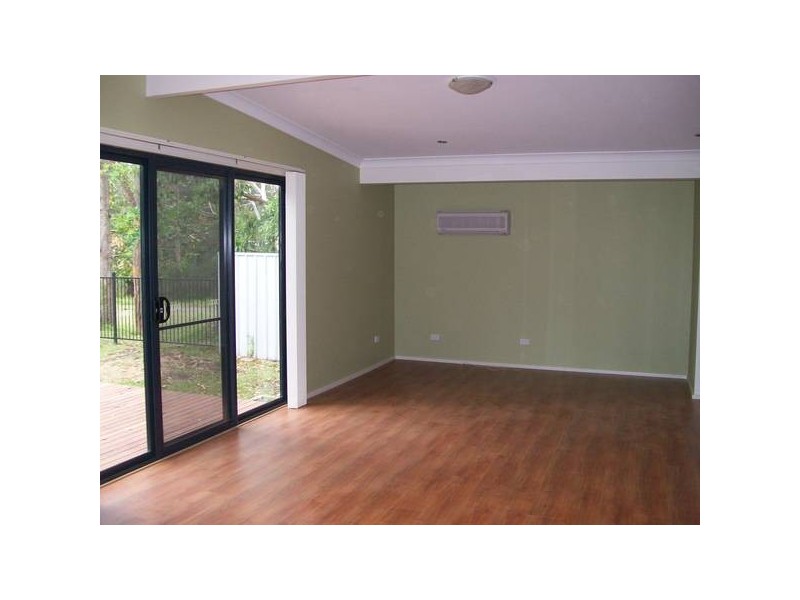 22 Jones Avenue, Warners Bay NSW 2282